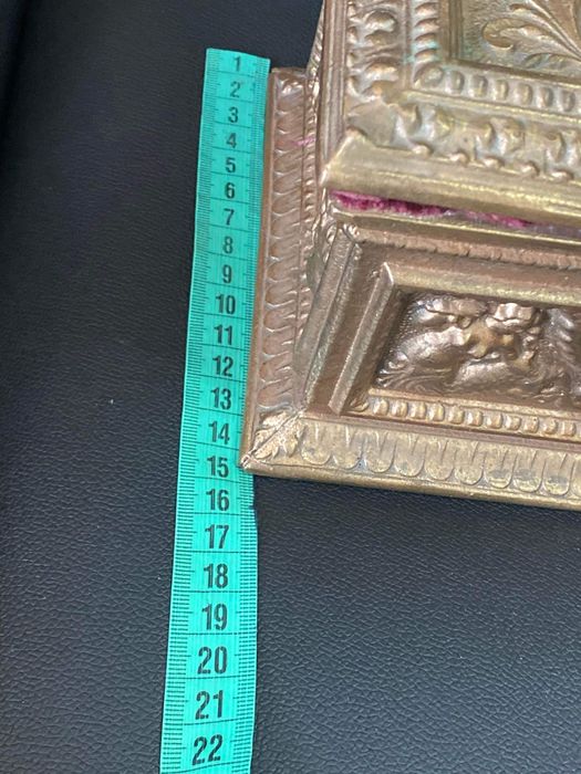 Cutie artdeco din bronz