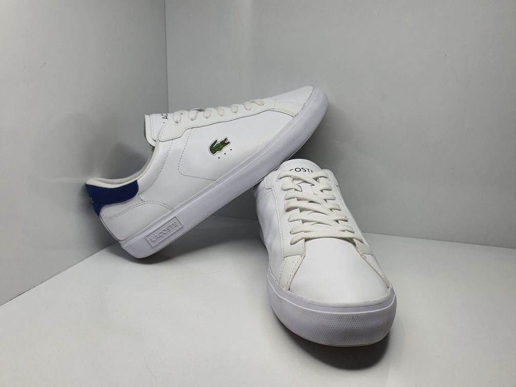 Кецове Lacoste 

Носени,но в добро състояние. 

Размер 43 стелка 27.5