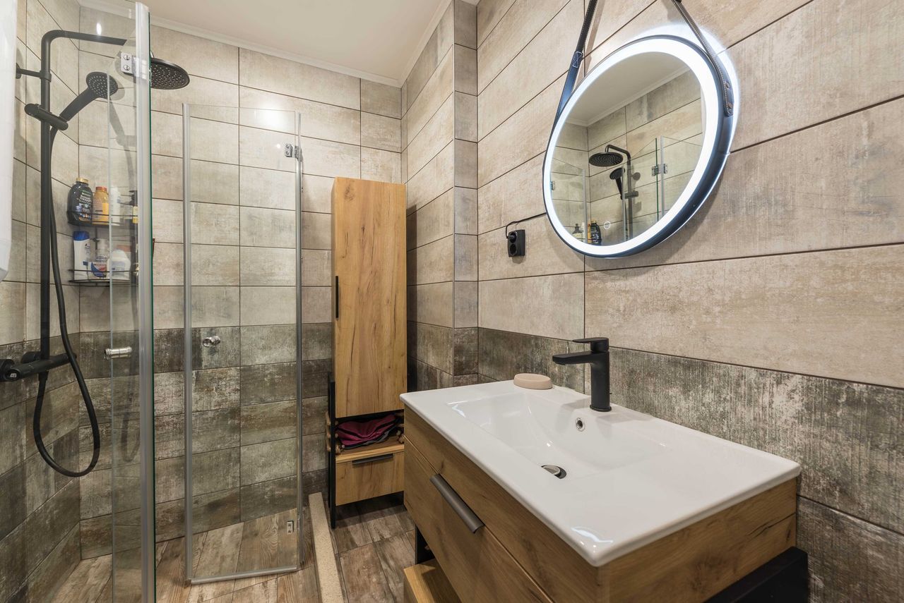 Продава се Тристаен апартамент в к.к. Св.Св. Константин и Елена - 102 кв.м за 3775 €/кв.м - Снимка #15