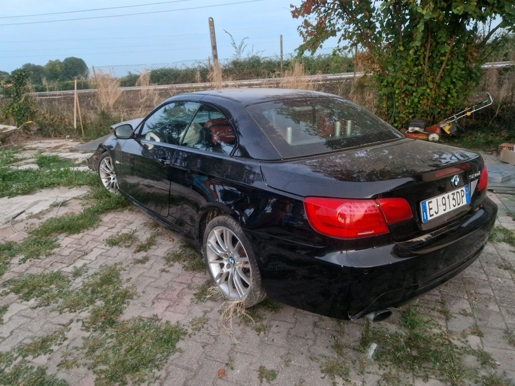 Vand bmw e93 320 184cp an 2011 m pachet fabrica