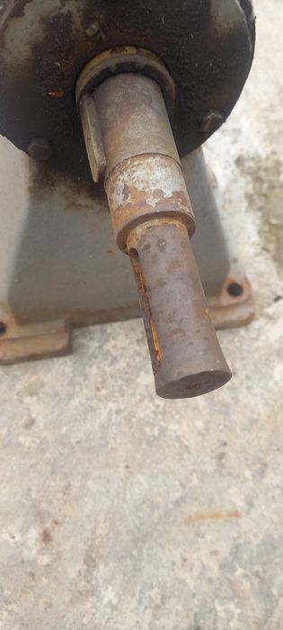 Ax transmisie pe rulmenți