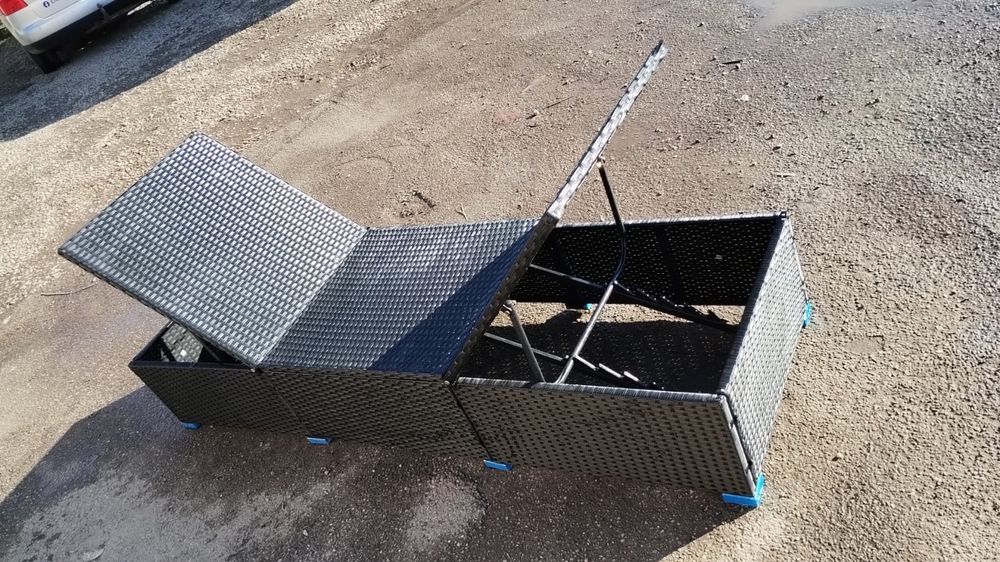 Sezlong pat de ratan cu locuri de depozitare