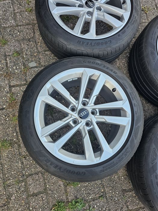 Jante Audi A3 r17 cu cauciucuri de vară