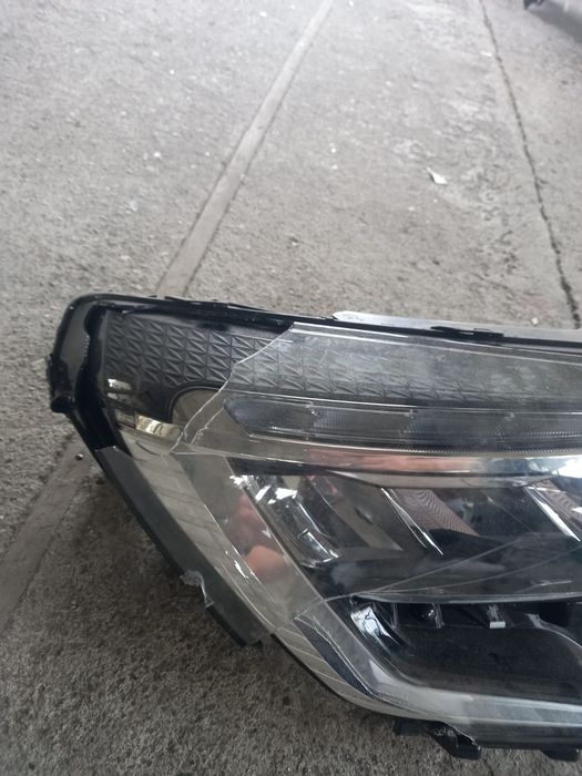 Десен фар за renault clio 5/рено клио 5