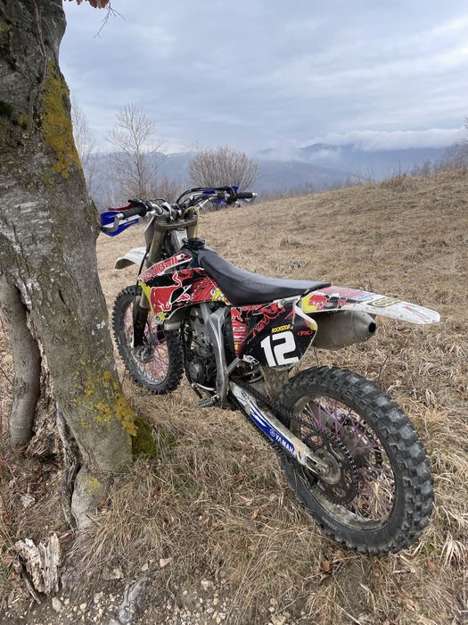 Vând yamaha yzf 450 sau schimb cu ceva in 2t, sau cu auto.