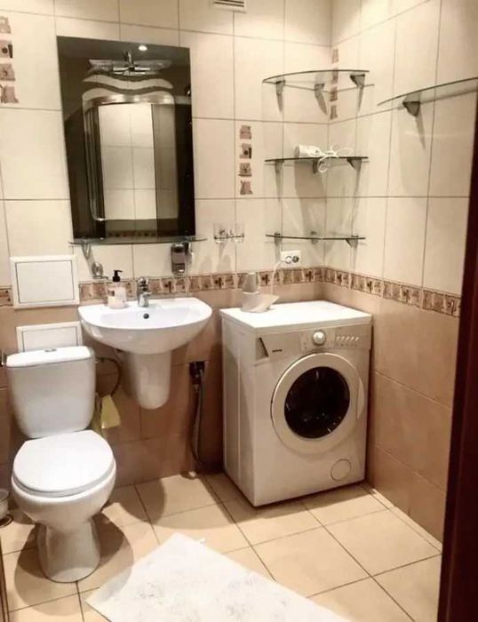 Дава се под наем Двустаен апартамент в София, Център - 56 кв.м за 397.8 € - Снимка #2