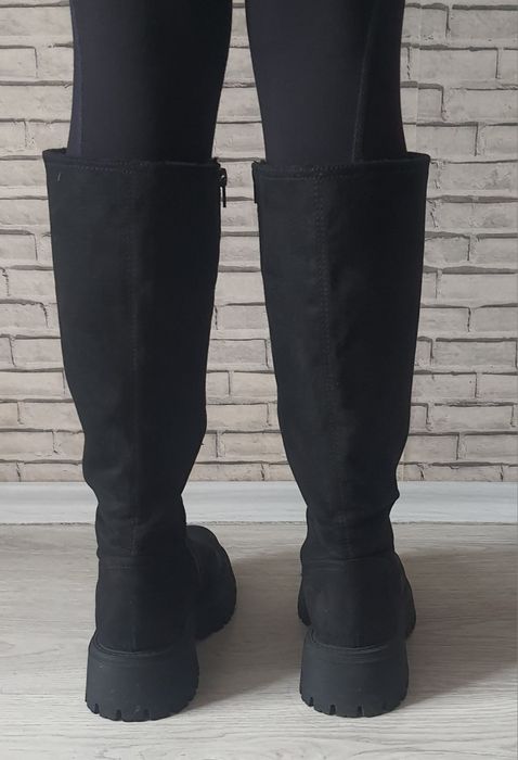 Дамски черни зимни ботуши. 38 размер