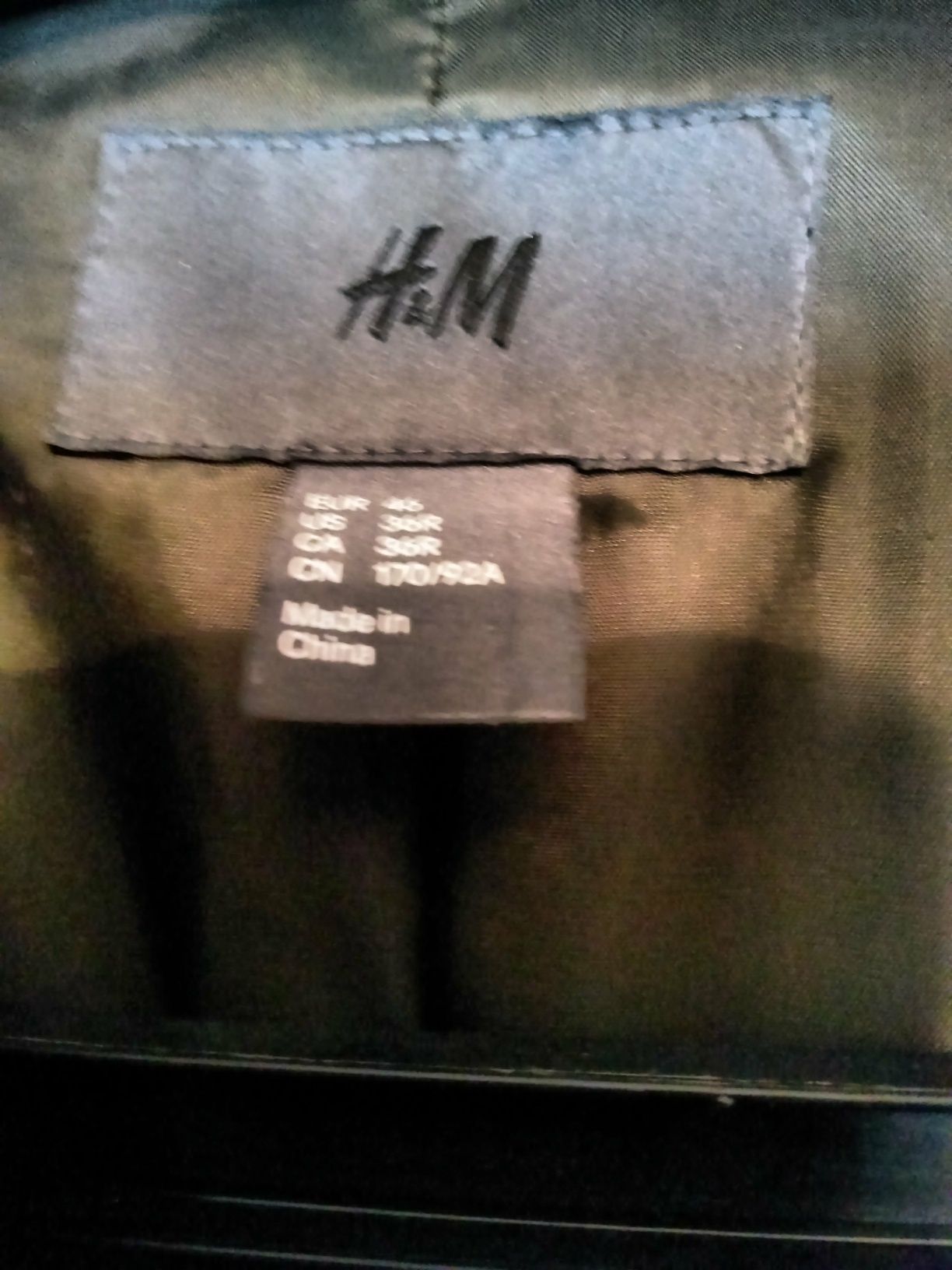 Geaca  H&M , aproape noua .