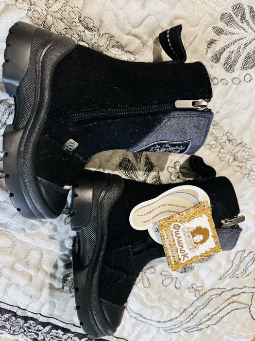 Продам детские сапожки валенки