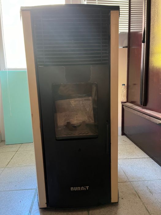 Печка на пелети,използвана два сезона.