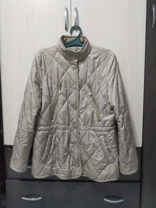 Lasagrada kуртка.  На осень. 38 размер.