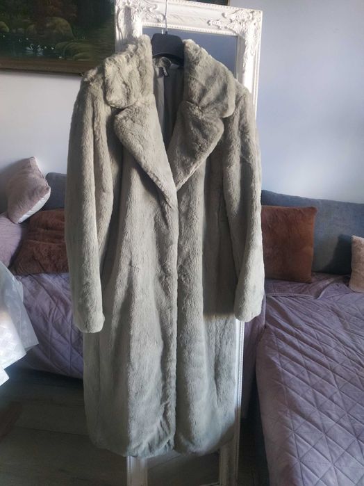 Haina blana artificiala h&m