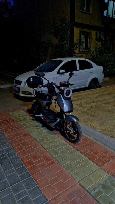 Срочно продаётся электро-скутер BONVI СКТ-7838