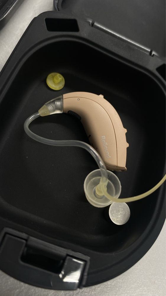 2 seturi aparate auditive ReSound