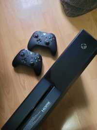 Xbox one 500GB, 2 controlere +52 jocuri