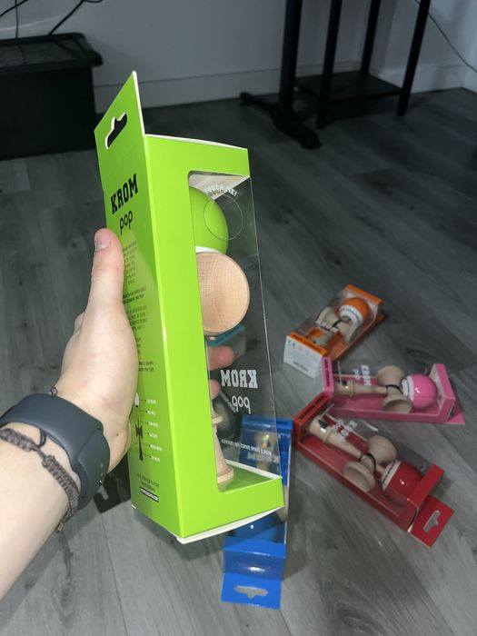 Kendama KROM POP LOL (Lime/Verde Neon)