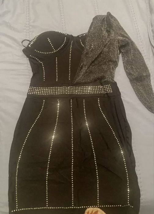 Офицялно елегантна рокля