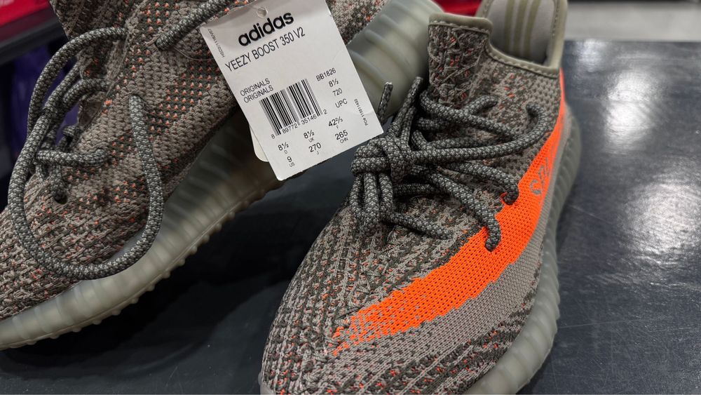 Vand adidas yeezy boost 300