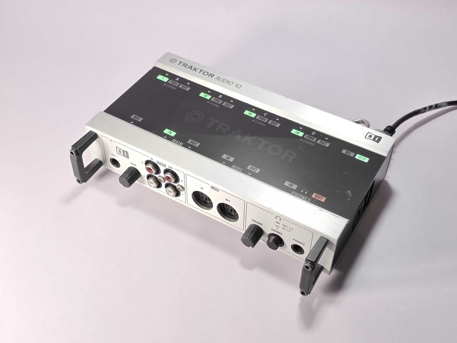 Traktor Audio 10 Mk2 - interfata audio / placa de sunet