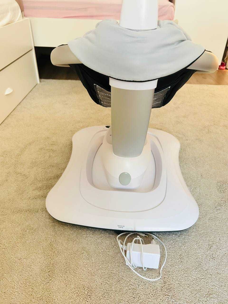 Електрическа бебешка люлка 4moms mamaRoo - цвят Сив