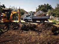 Excavator de închiriat