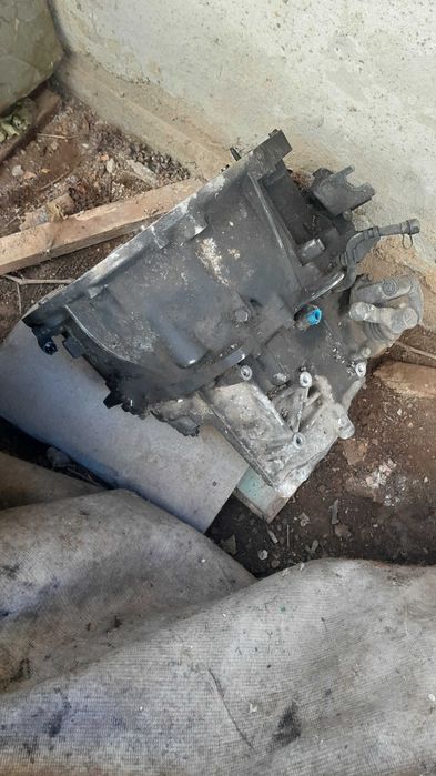 Скростна кутия за рено