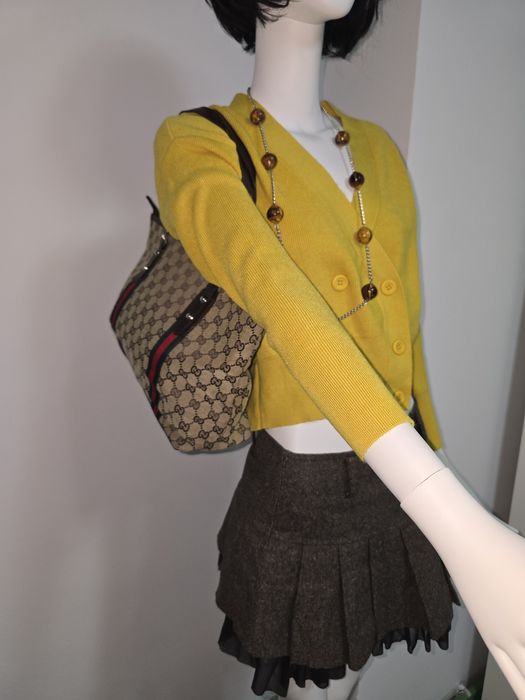 Fusta lana cu fir auriu