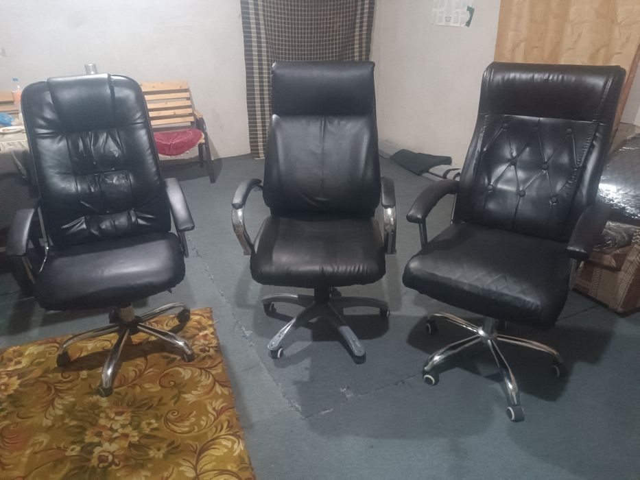 Офсние Эко Кожанние кресло