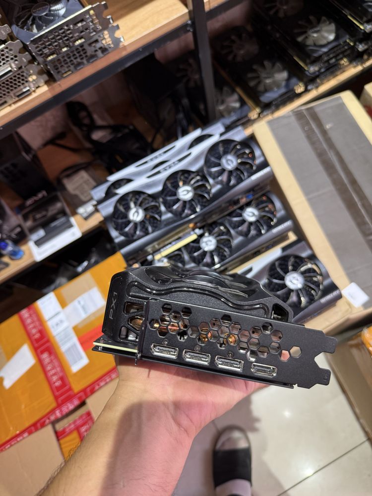 Rtx 3070ti Evga rgb ideal