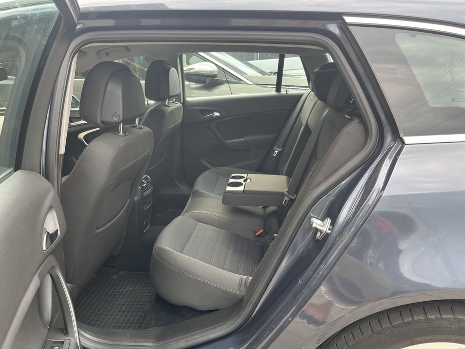 Opel Insignia 2.0 CDTI - 160 CP - 2010 – 2.200 €