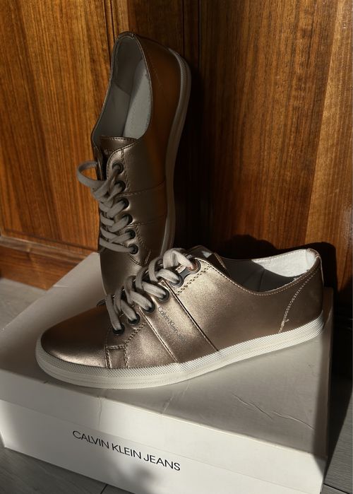 Calvin Klein обувки