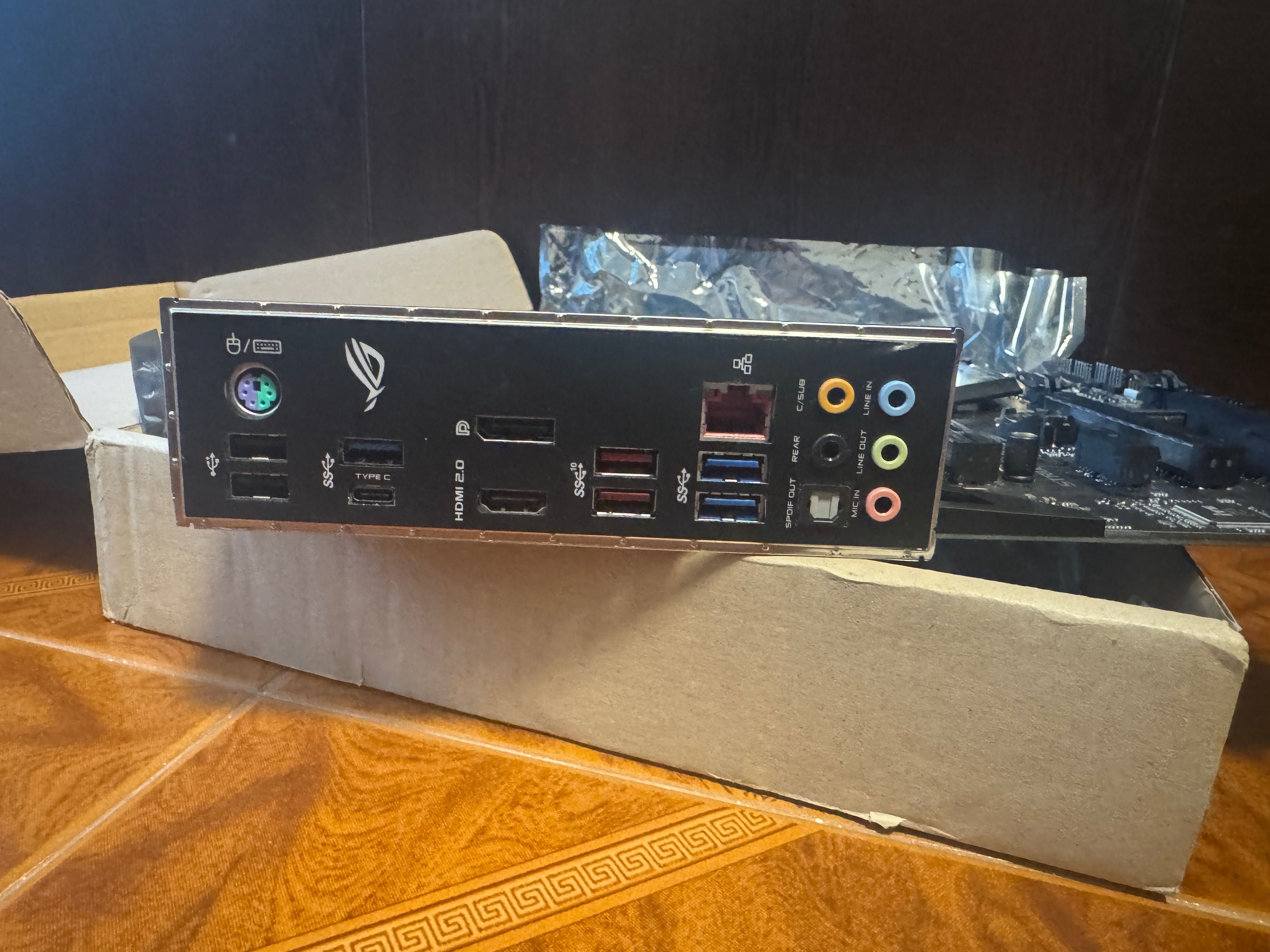Дънна платка ROG STRIX B450-F Gaming + AMD RYZEN 5 2600 + RAM DDR4 8GB