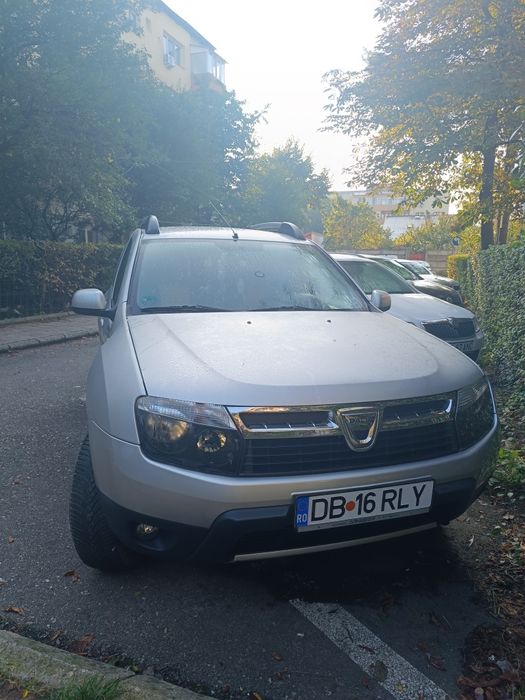 Vând DACIA Duster 1.5dci 4×4 model 2013