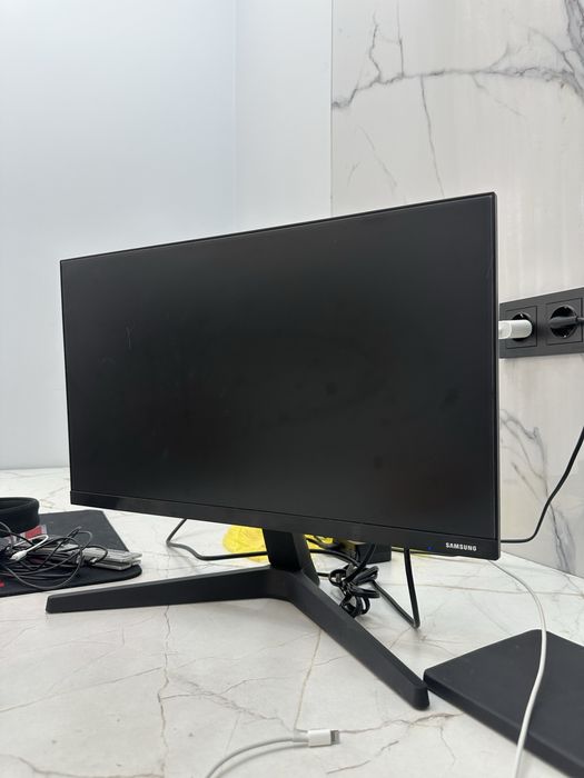 Продам монитор Samsung, 21 дюймов, 75 ghz