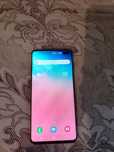 Vand Samsung Galaxy S10+ un pic fisurat pe față și spate mai multe det