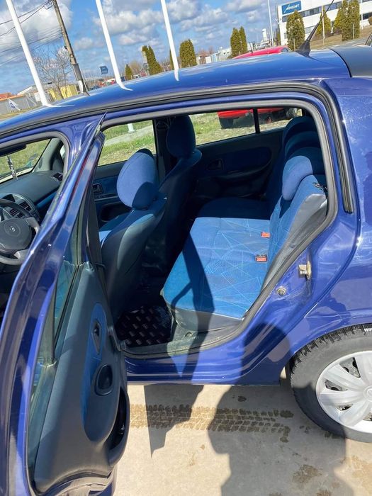 Vand masina Renault Clio II