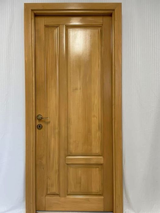 Uși din lemn masiv -tei stejar frasin.