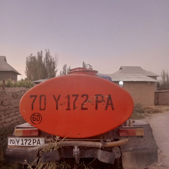 GAZ 5204 yaxshi holatda