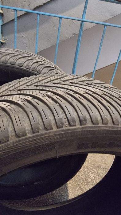 Anvelope iarnă 225 45 r18