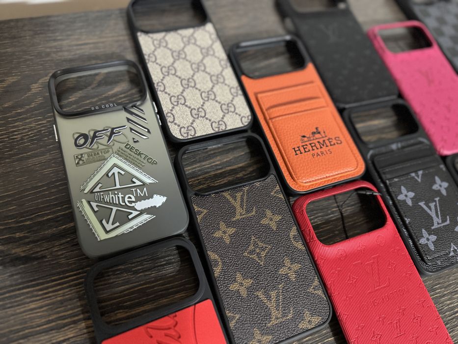 Husa Louis Vuitton Louboutin Gucci LV iPhone 17 Pro Max iPhone 17 Pro