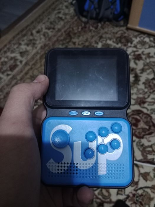 Продается мини игровая консоль M3,хорошее состояние
