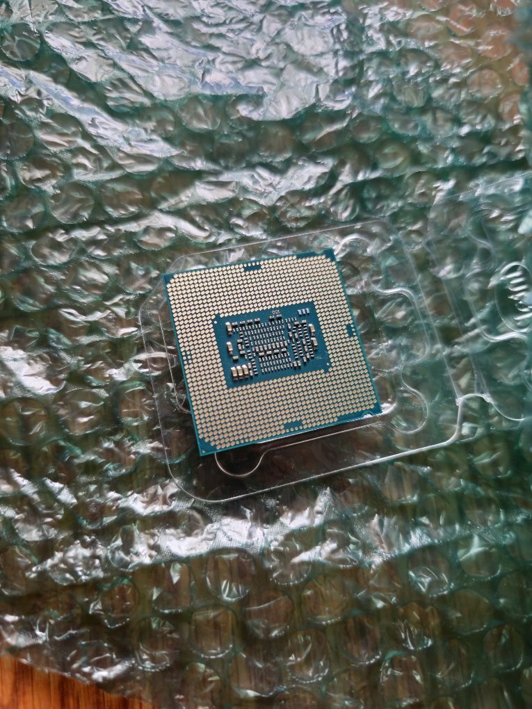 Procesor Intel Core i3 8100