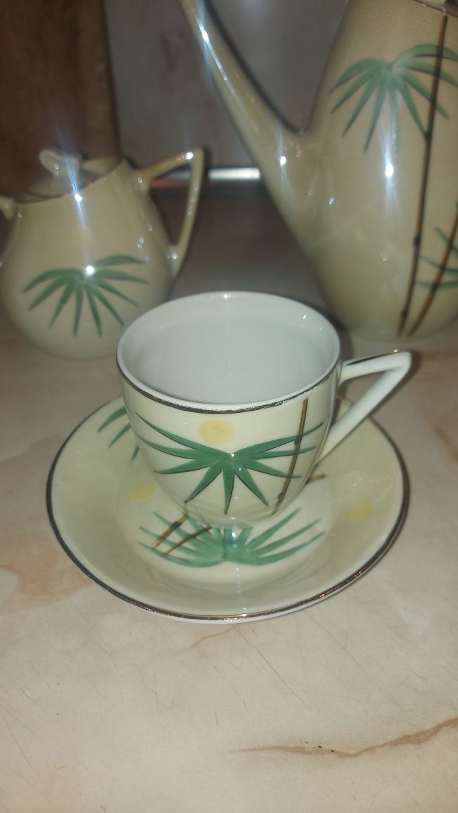 Български сервиз за чай кафе.