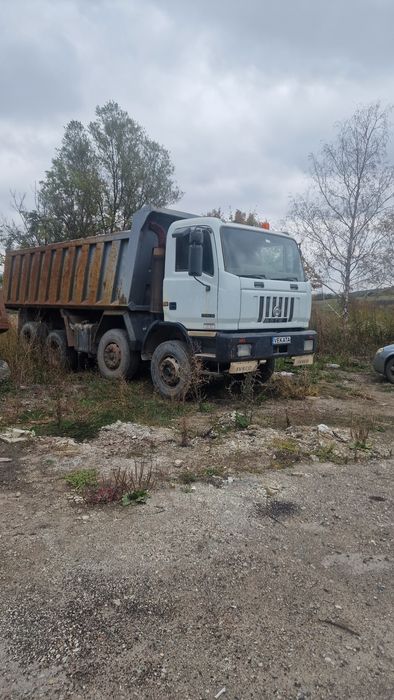 Продавам камион самосвал