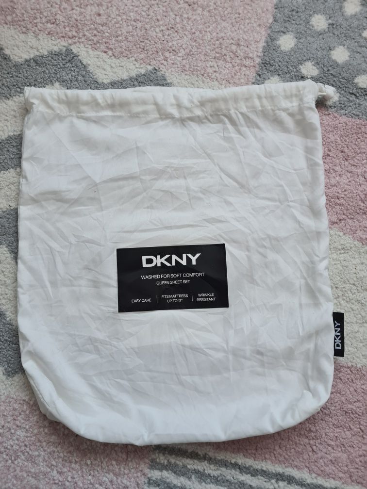 Saci de depozitare genti Guess și DKNY