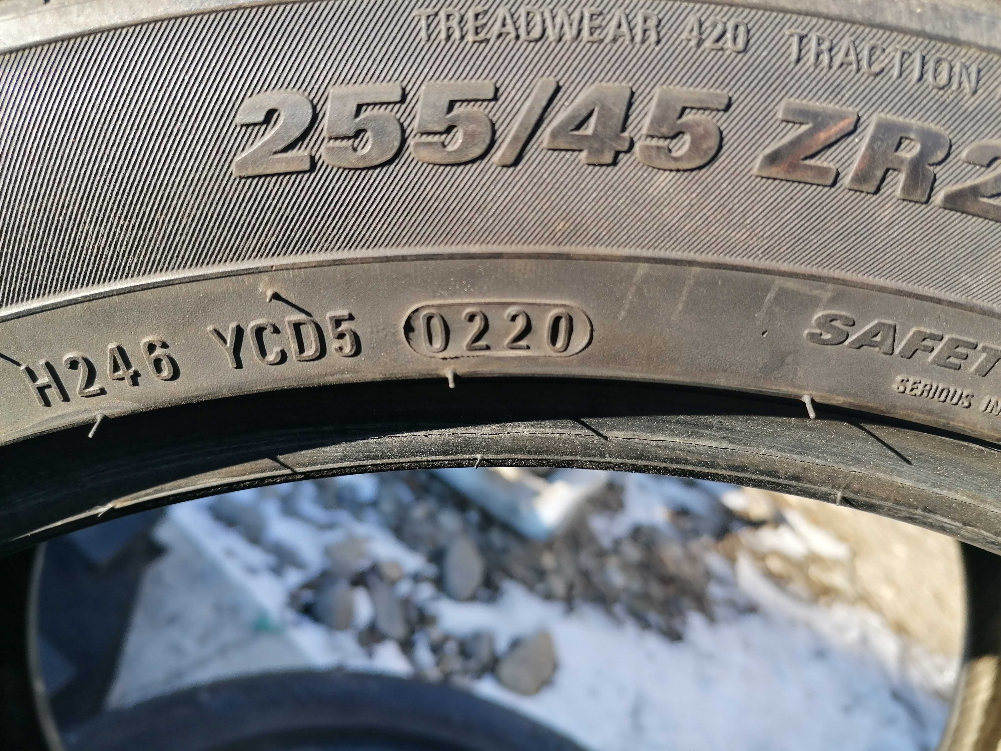 Doua Anvelope Vara Kumho Crugen 255 45 R20 An 2020