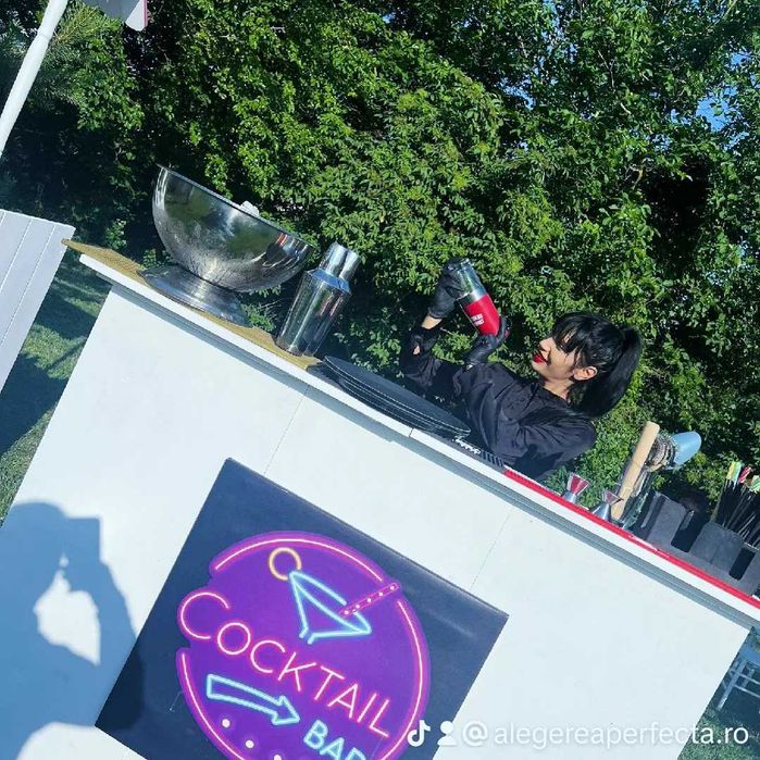 Cocktail bar și tort de shot