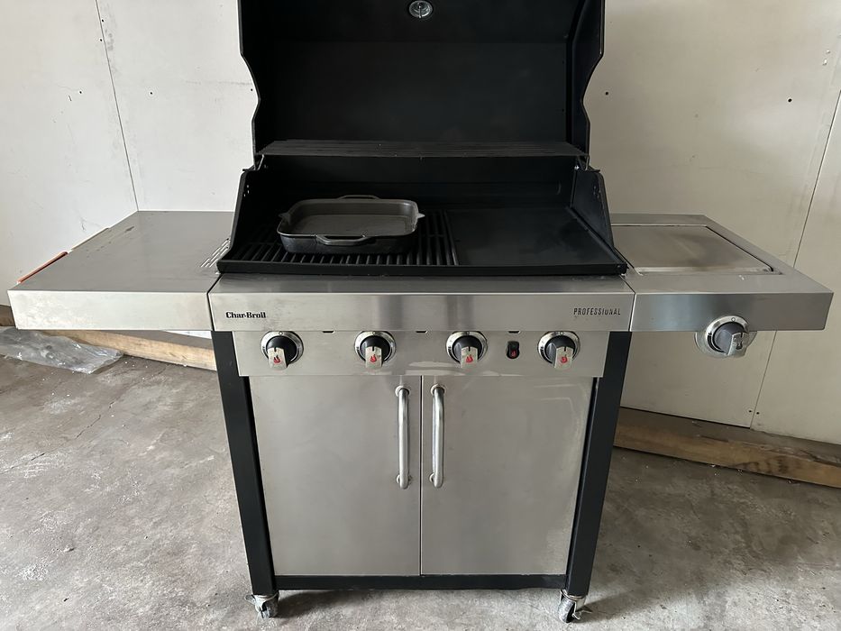 Газово барбекю Char Broil Profesional