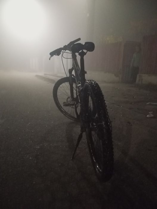 Bicicletă Mountain Bike