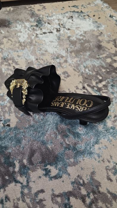 Șlapi Versace Jeans Couture 38 purtați o singură dată